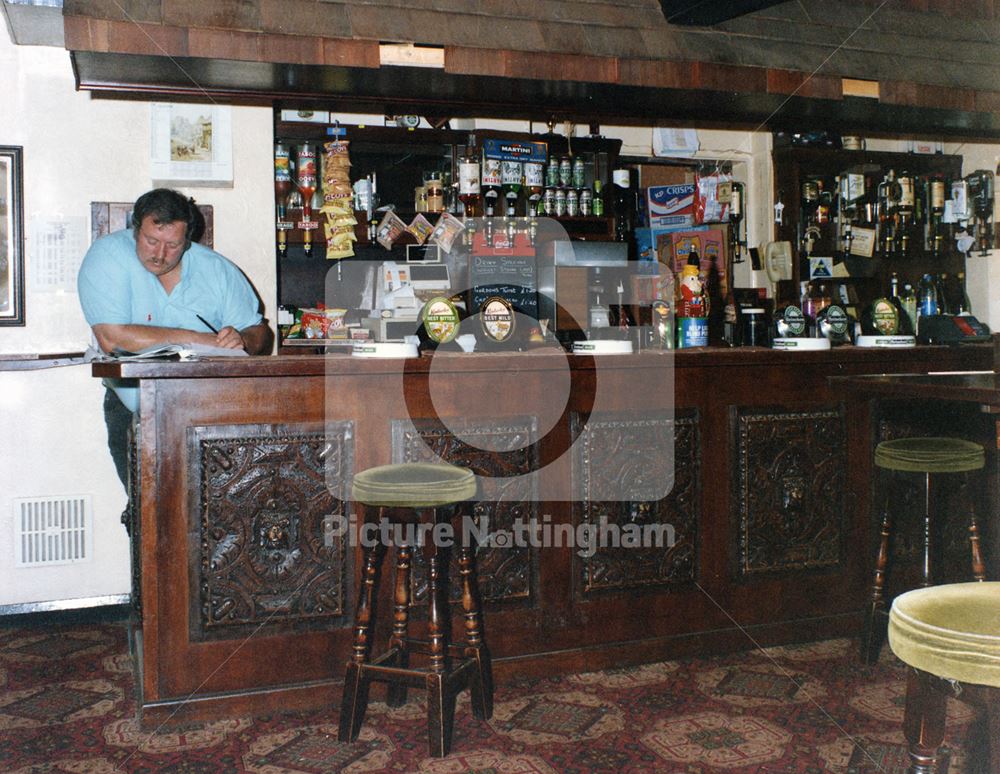 Lounge Bar of the Magna Carta Public House, Southwell Road, Lowdham, 1993