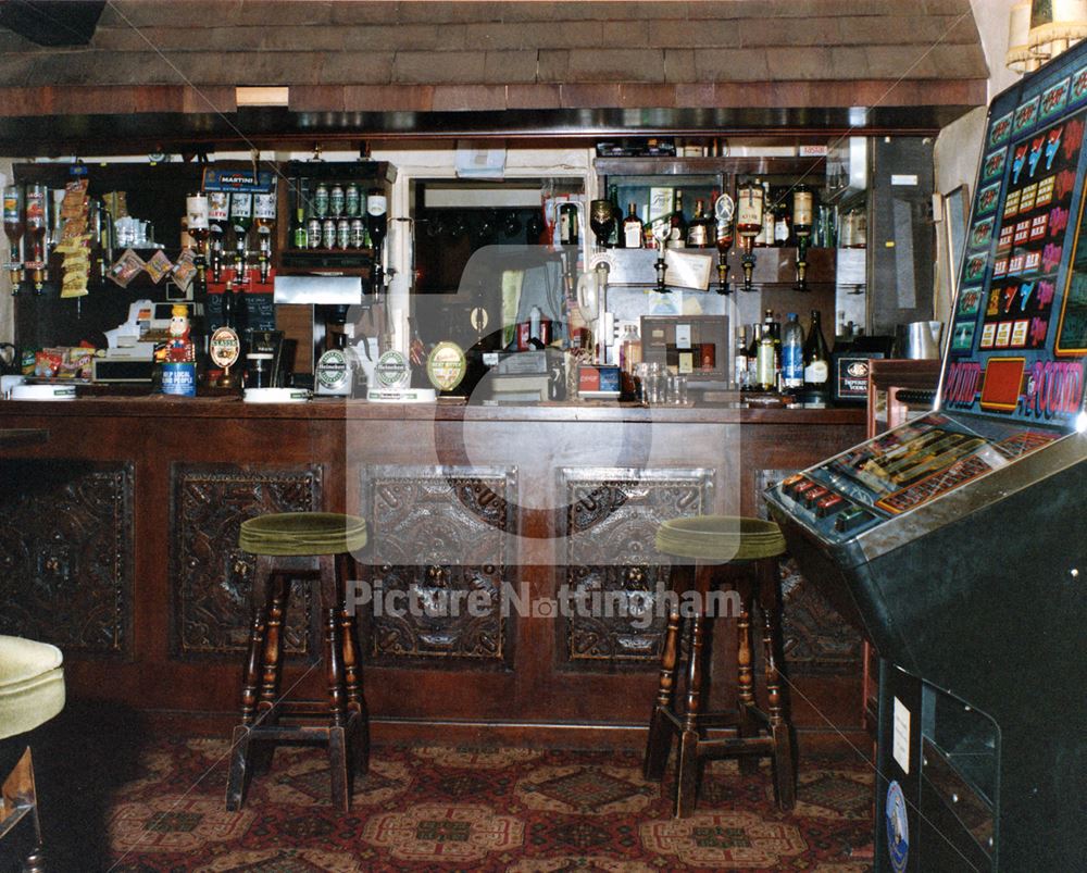 Lounge Bar of the Magna Carta Public House, Southwell Road, Lowdham, 1993