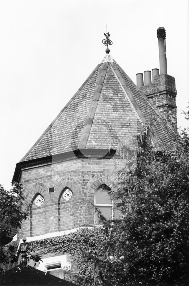 Turret detail of no.5(?) South Road, The Park