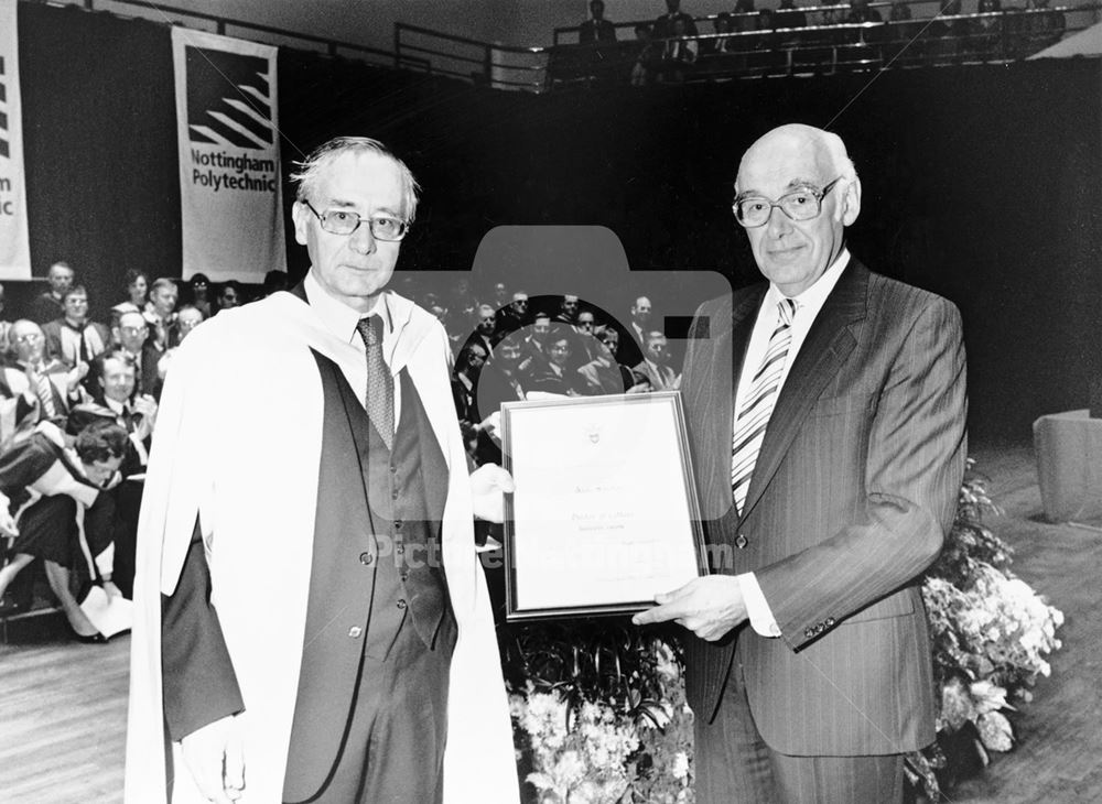 Alan Sillitoe, Nottingham author, receiving his honorary degree from David White (Chairman of the Bo