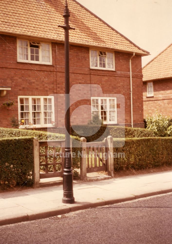 Manton Crescent, Lenton Abbey