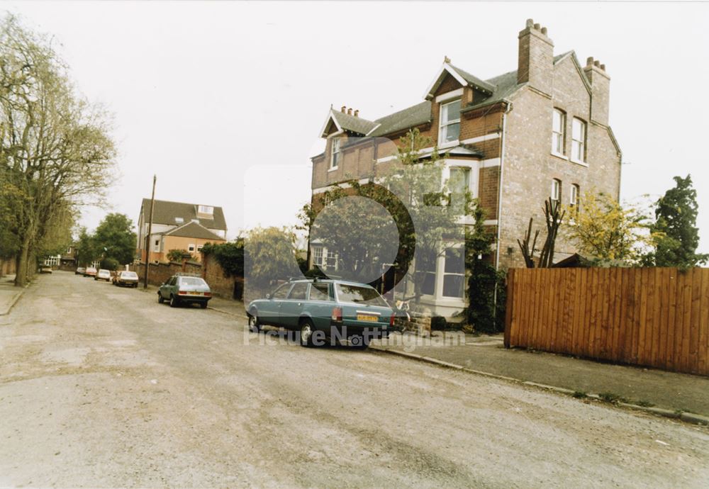 10-12 Denmark Grove, Alexandra Park 1986