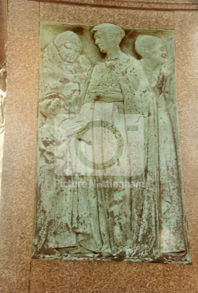 Queen Victoria's Statue, Memorial Garden, Victoria Embankment, 1982