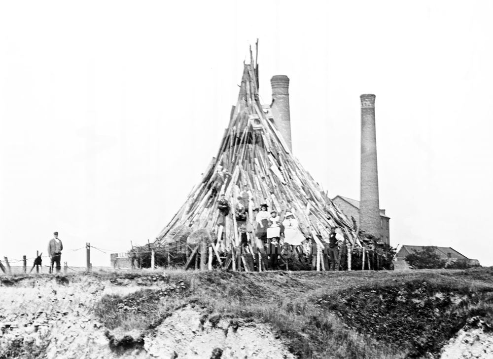 Bonfire at Mapperley Brickwork's, c 1897