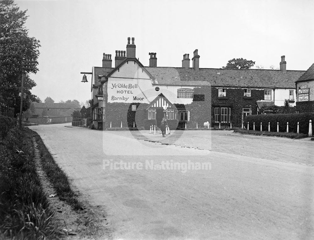 'Ye Olde Bell' hotel, Barnby Moor