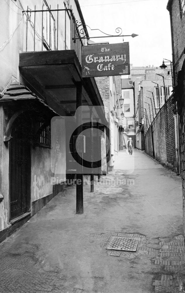 Long Row, Hurt's Yard, Nottingham, 1975