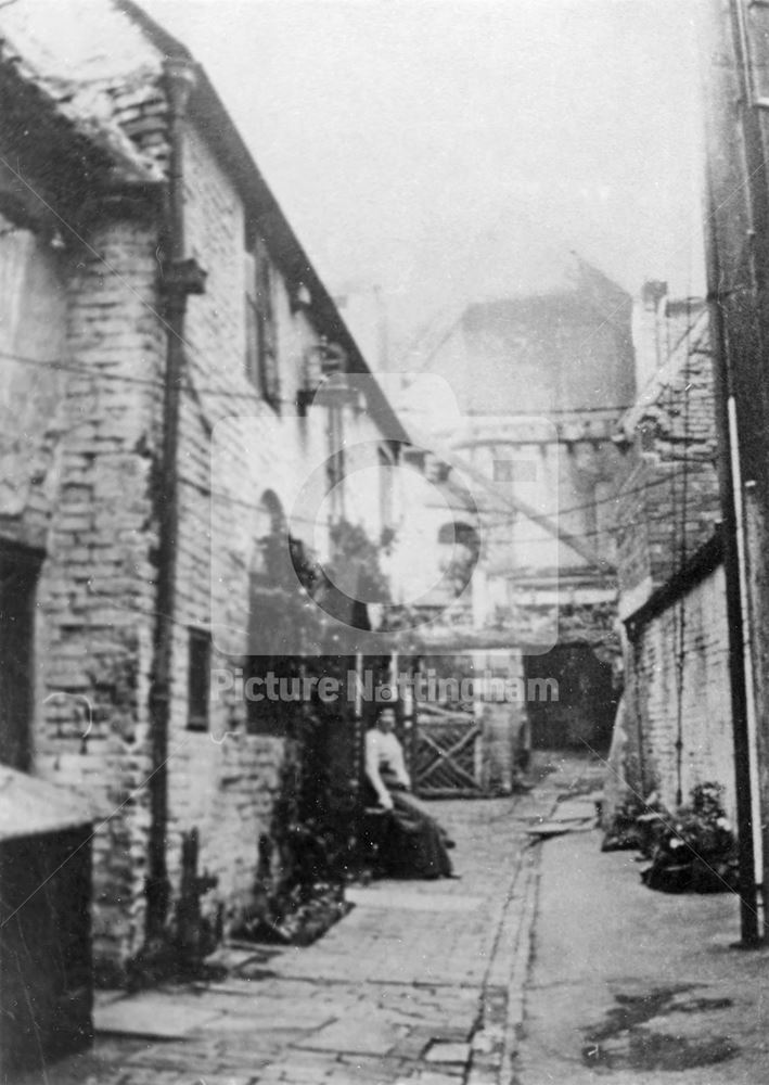 Leg of Mutton Yard, off Millstone Lane, Nottingham, 1902