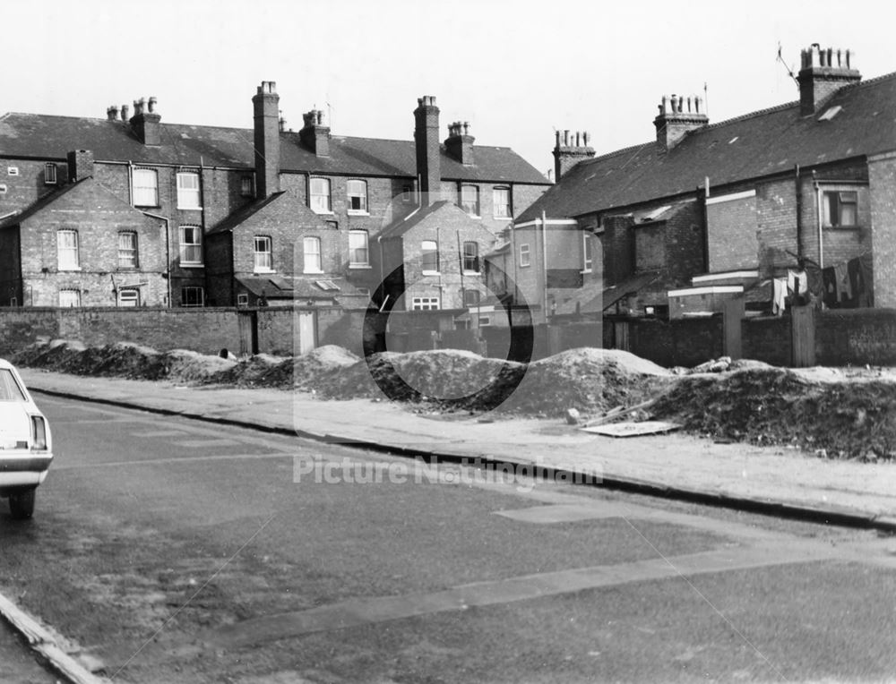 Loscoe Road, Carrington, Nottingham, 1977