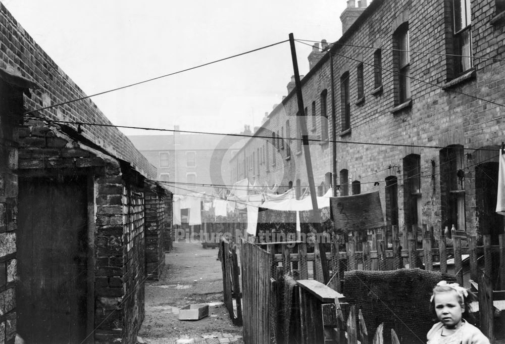 Back-to-back housing, possibly in St Anns, Nottingham, 1952