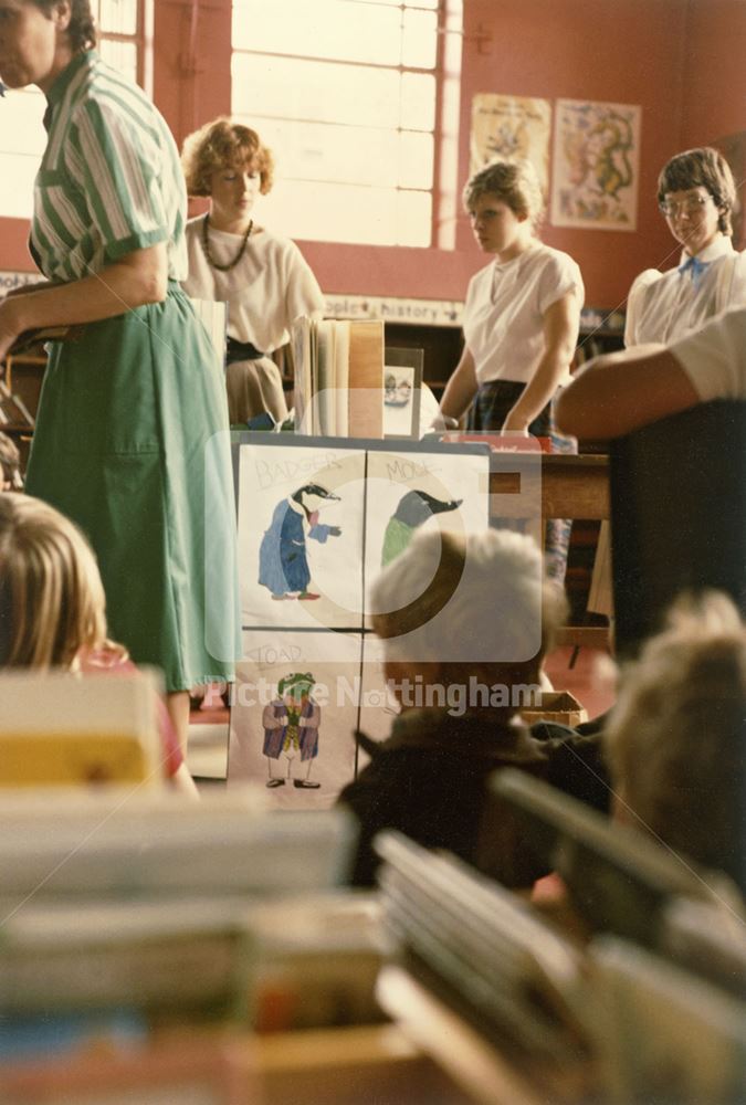 Children's summer activities, Branch Library Interior, Nuthall Road, Aspley, 1983