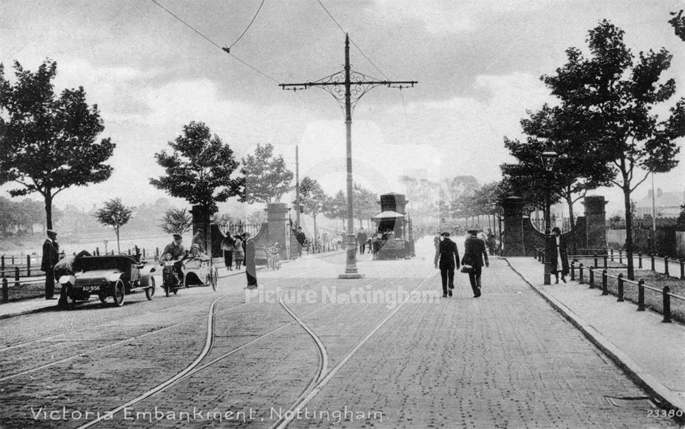 Victoria Embankment, Trent Bridge, c 1930