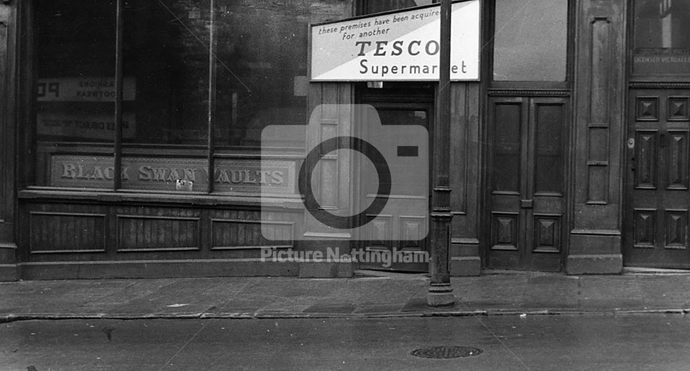 Black Swan Vaults, Goose Gate, Nottingham, 1960