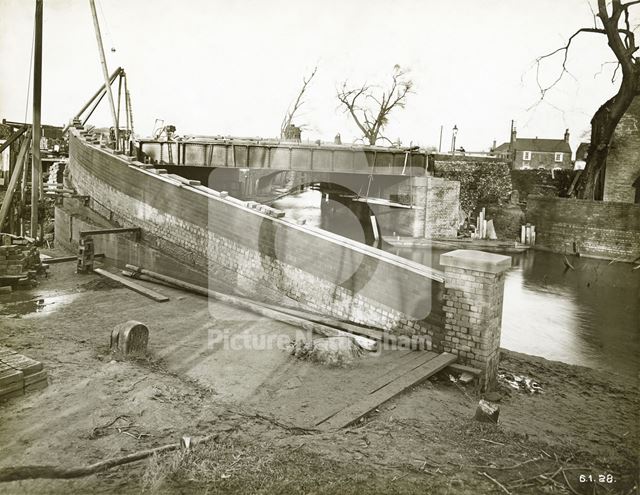 Construction work at the Wollaton Road Bridge, Wollaton Road, Wollaton ...