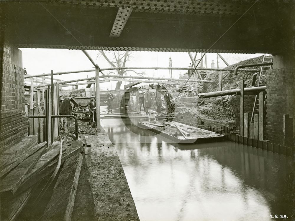 Construction work at the Wollaton Road Bridge, Wollaton Road, Wollaton, Nottingham, 1928