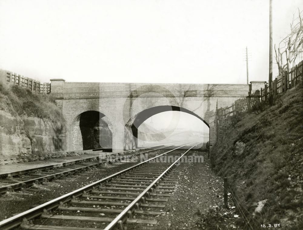 Bridge - before widening, Edwards Lane, Sherwood, Nottingham, 1937