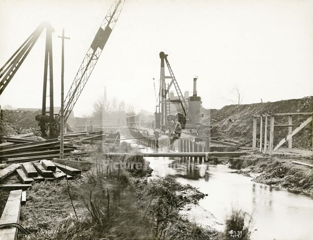 Construction of bridge over River Leen, Bobbers Mill, Nottingham, 1931