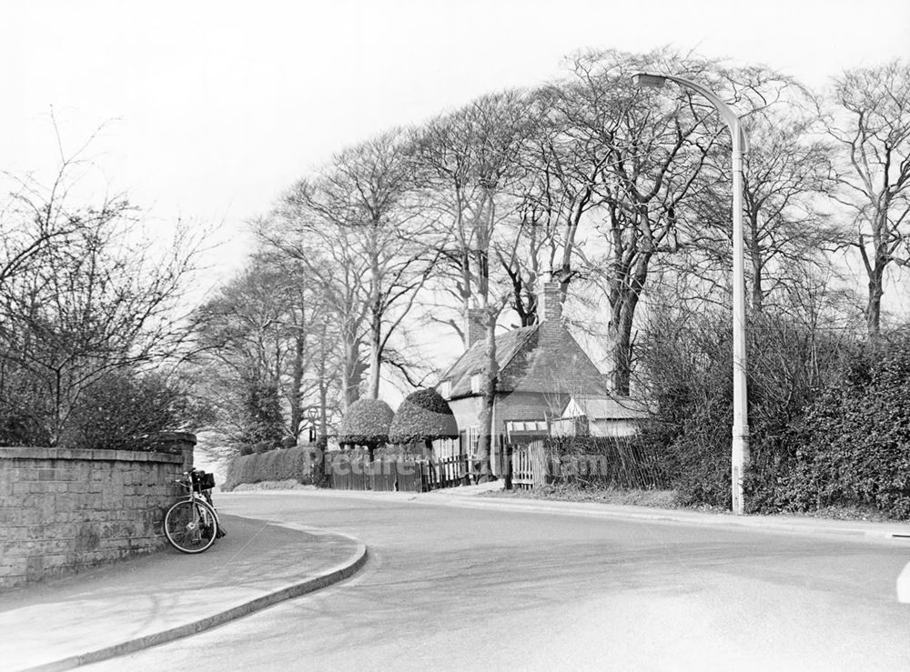 Crossroads (now the A52 roundabout?), before widening, Bramcote, Nottingham, 1960