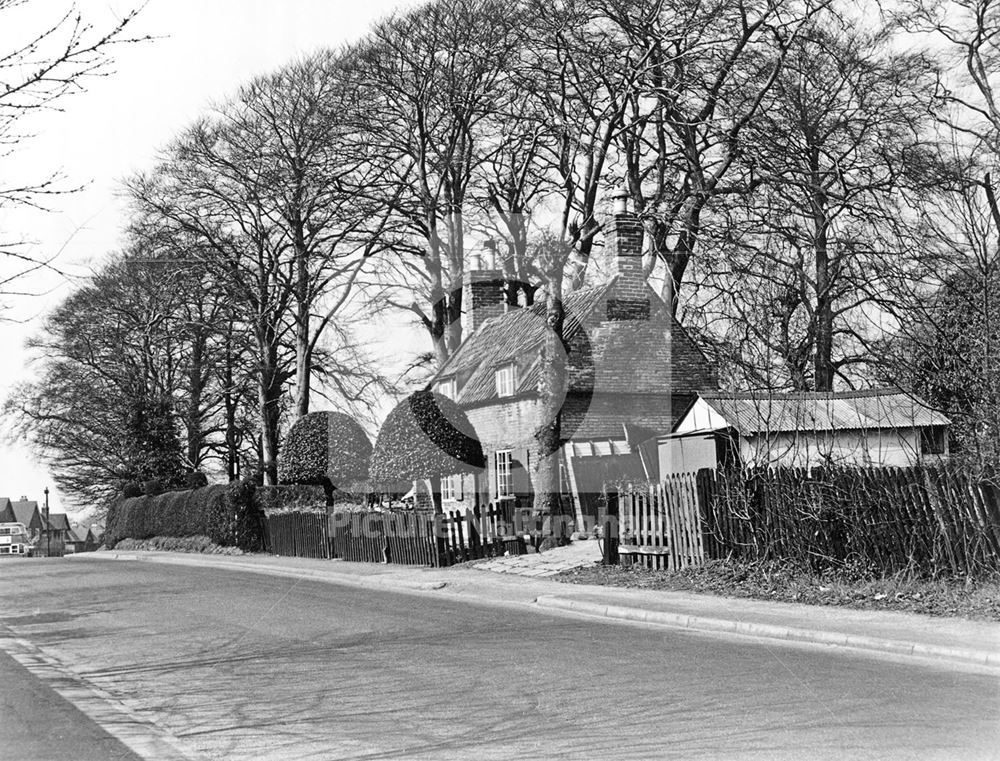 Crossroads (now the A52 roundabout?), before widening, Bramcote, Nottingham, 1960