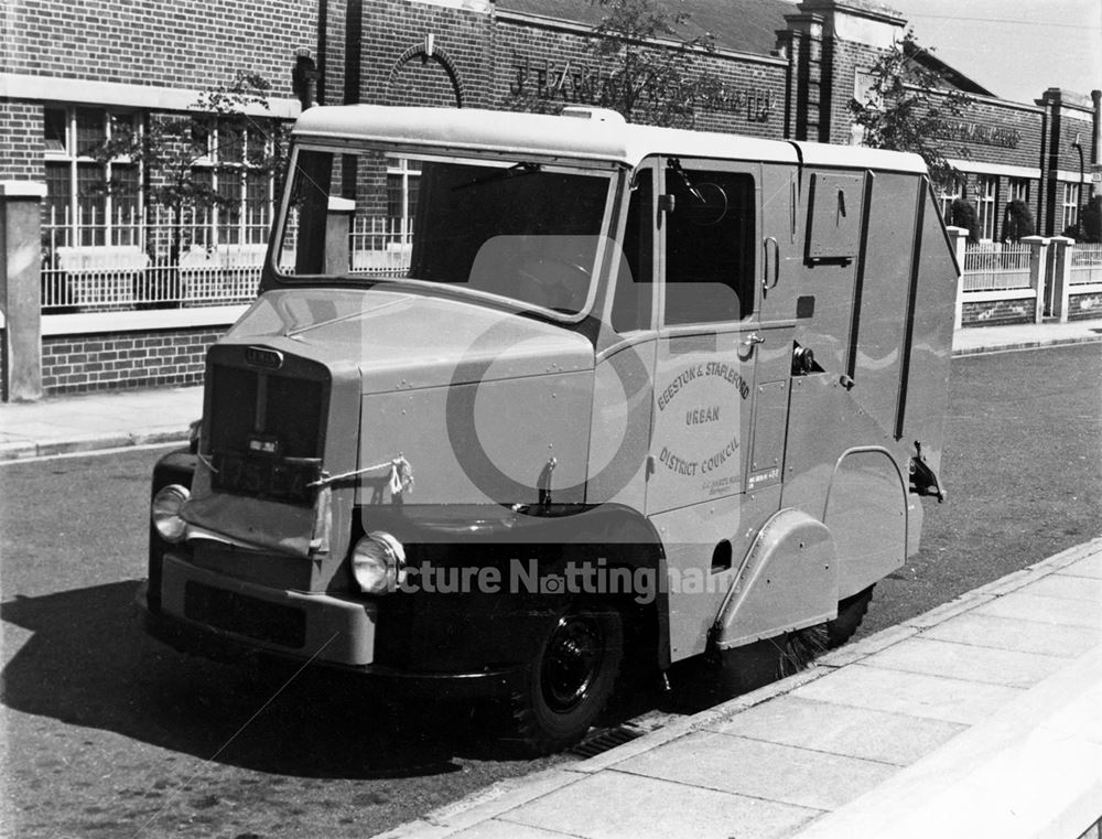 Beeston Urban District Council (UDC) Streetsweeper van, Foster Avenue, Beeston, c 1960