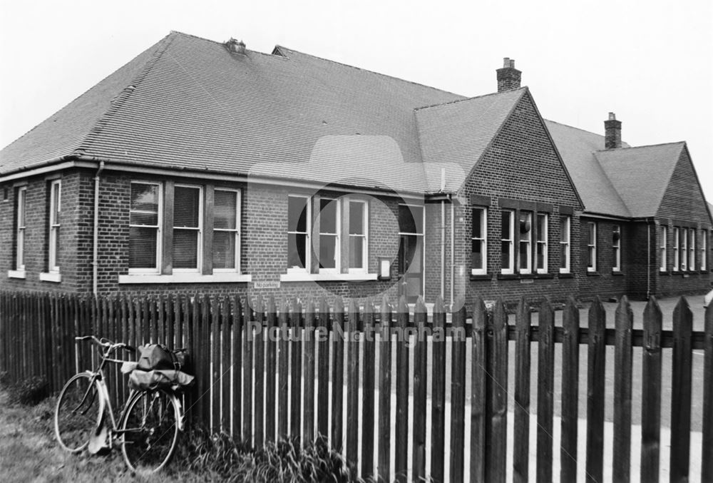 Colliery offices, Belle Vue Lane, Blidworth, 1982