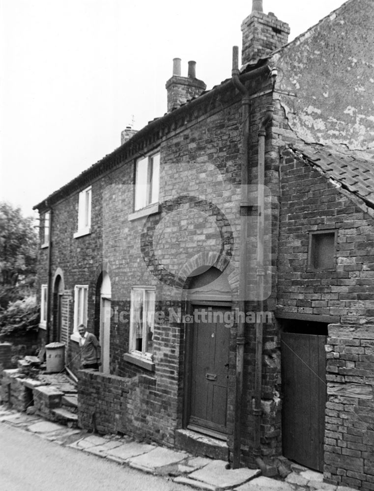 Nos 6, 5 and 4 Ricket Lane, Blidworth, 1982