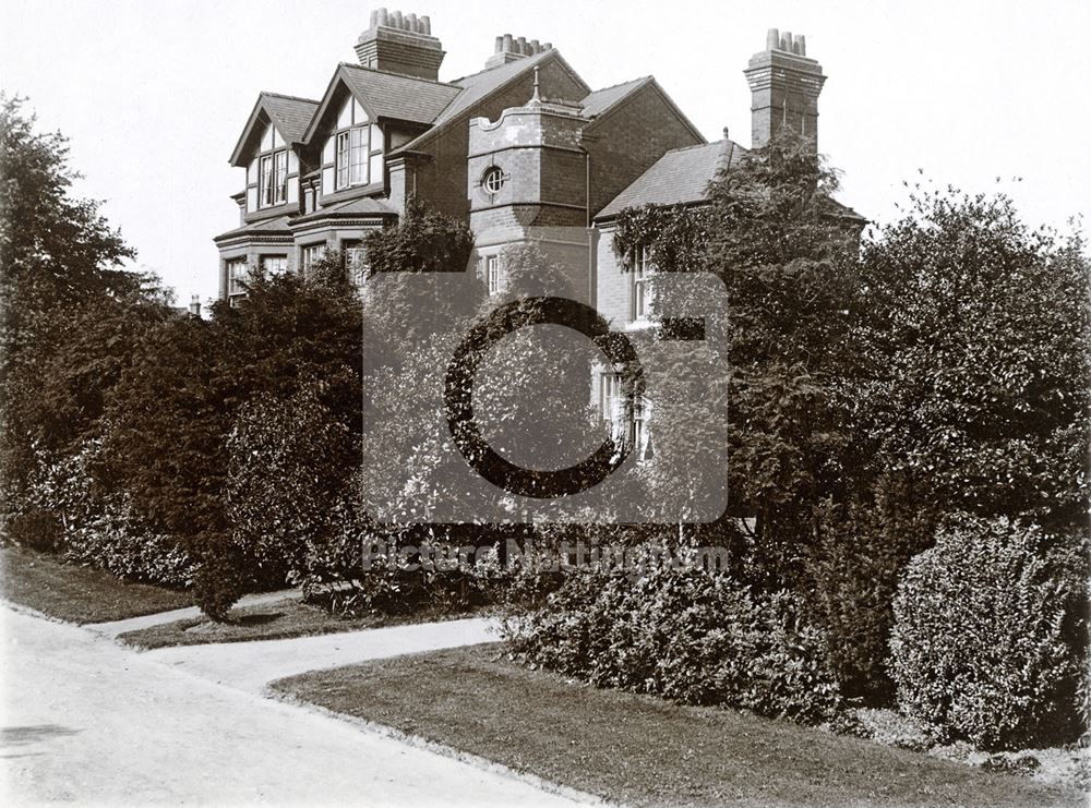 View from the avenue, 1 Pelham Avenue, Carrington, 1924