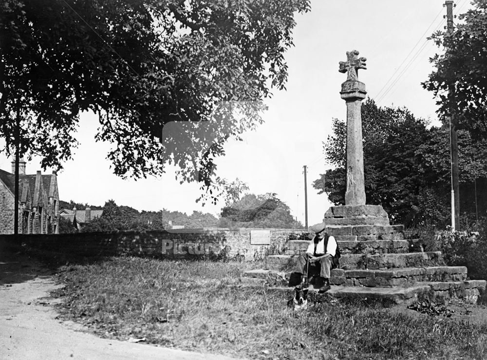 Bottom Cross, Main Street, Linby, 1947