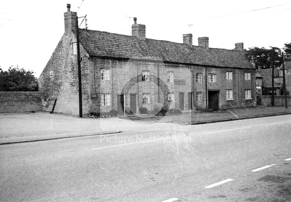 Mill Worker's Cottages, Main Street, Linby, c 1950