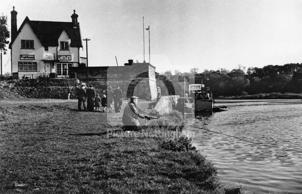 Lighthouse Cafe, River Trent, Gunthorpe, c 1950s