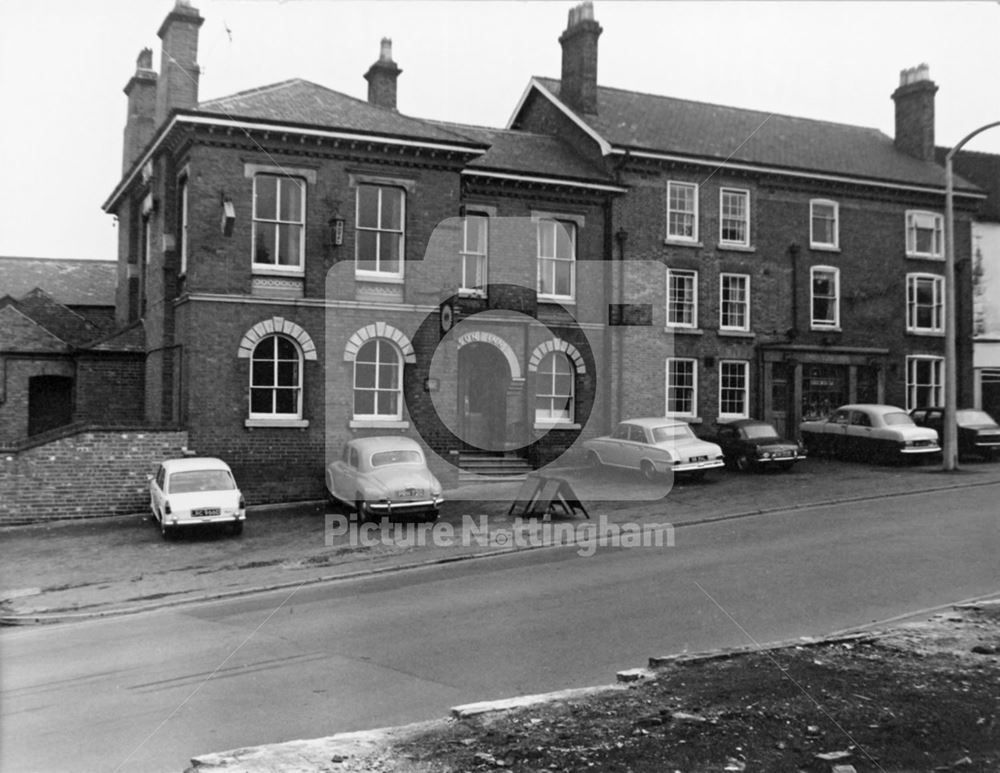 The Sun Inn, Derby Road, Eastwood, c 1970