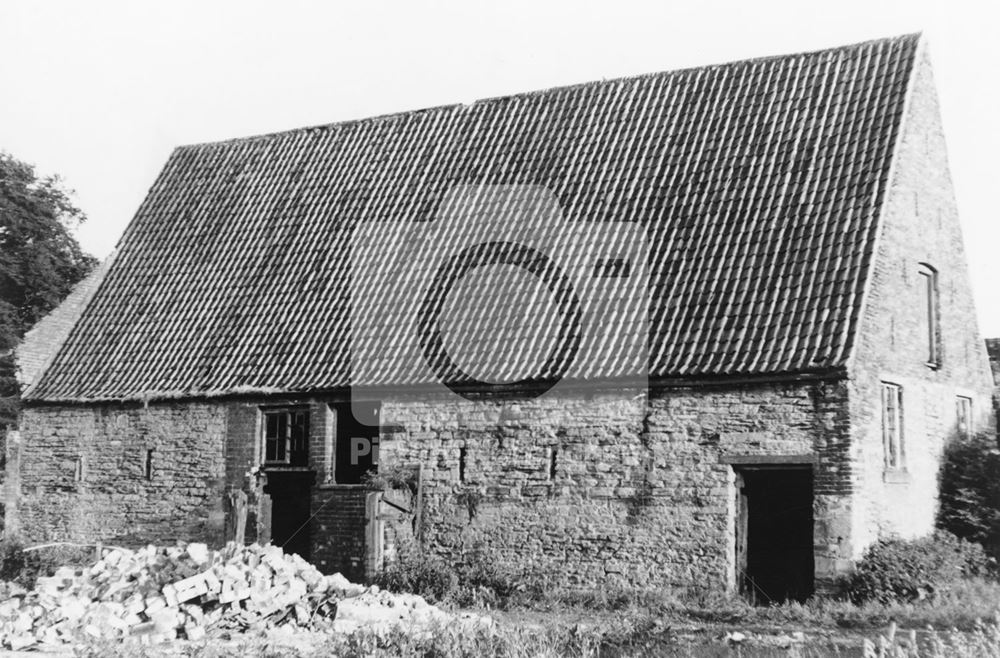 17th century Barn (north &amp; east sides), Aspley Hall, off Aspley Lane, Aspley, 1968