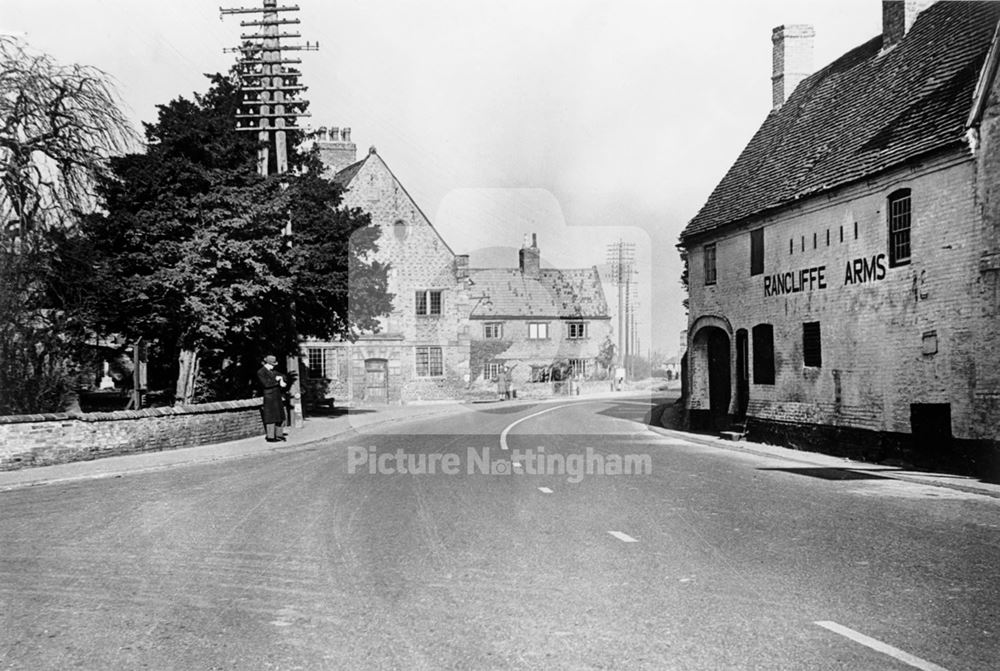 Rancliffe Arms and Bunny School, Loughborough Road, Bunny, c 1940s ?