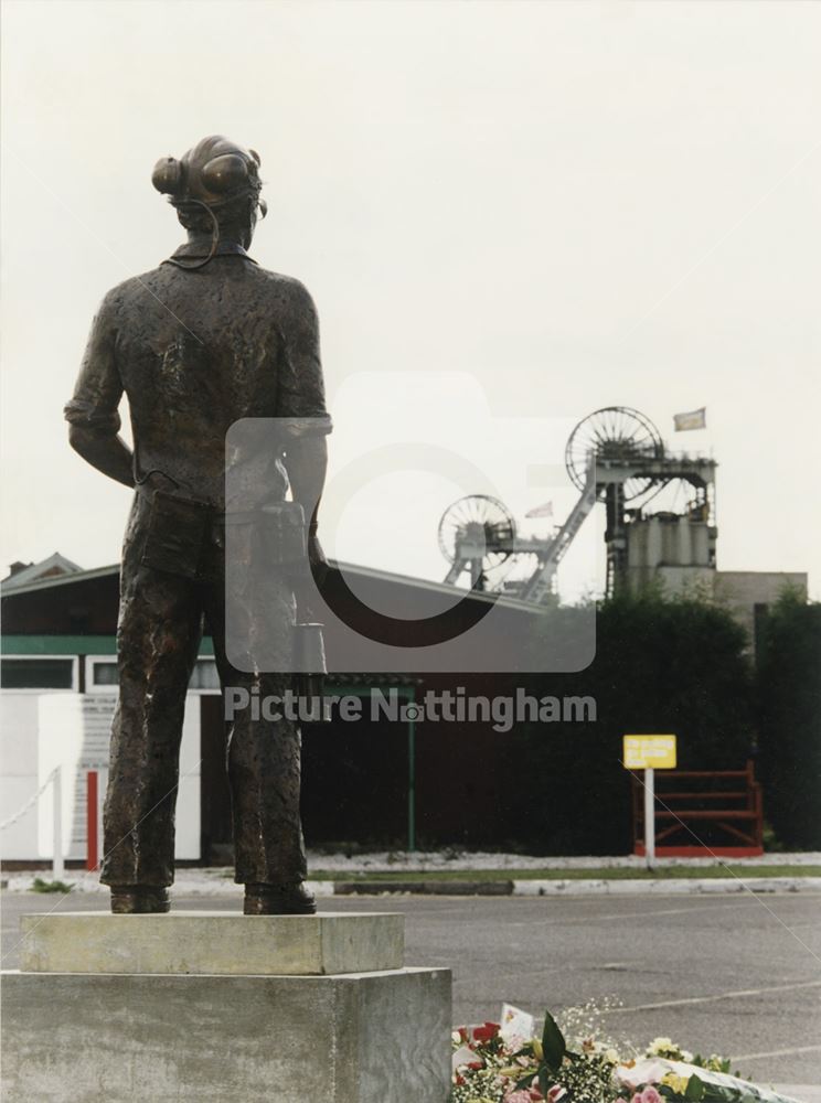 Statue of Miner at Bilsthorpe Colliery, Bilsthorpe, 1994