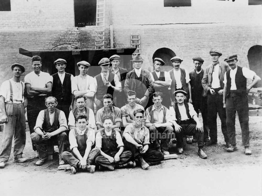 Group of Bricklayers, Bilsthorpe, 1932