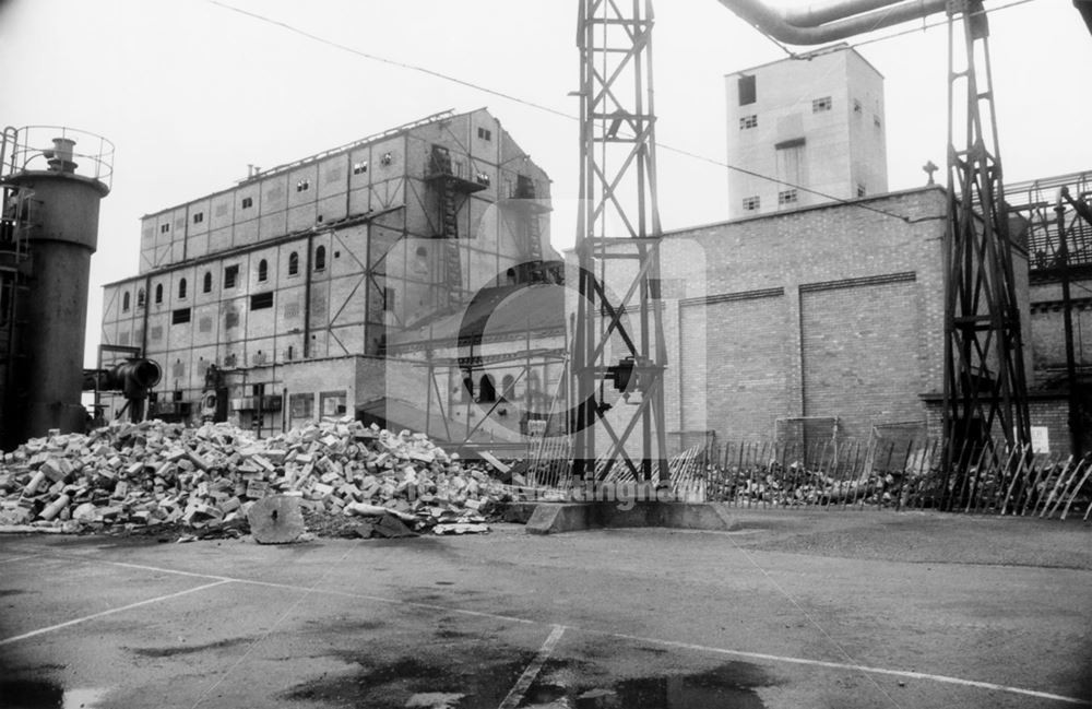 No1. Retort, Basford Gas Works, Radford Road, Basford, 1976