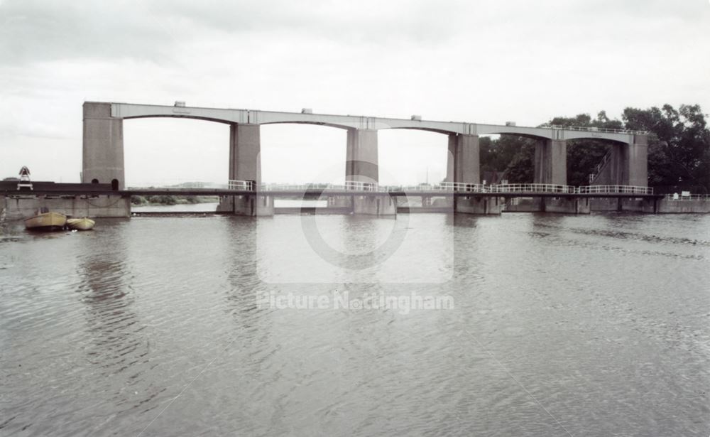 Holme Sluices, Holme Pierrepont, 1982