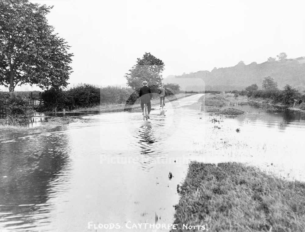 Flooding, Caythorpe Road ?, Caythorpe, c 1920s