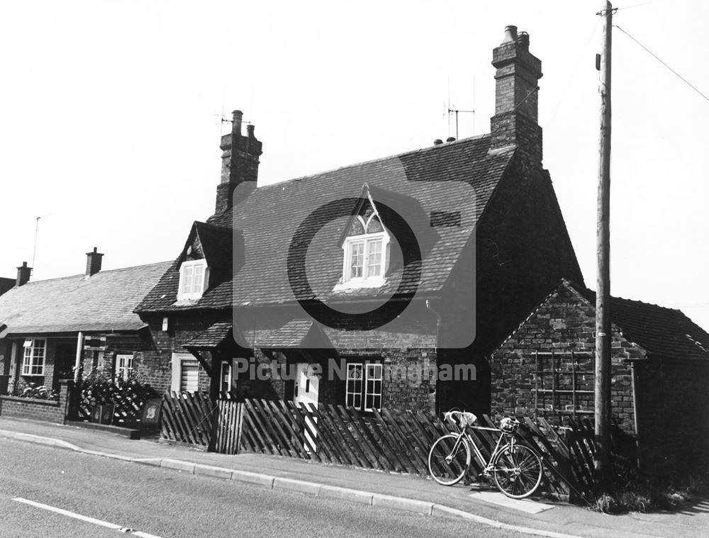 Village Housing and Post Office, Kingston on Soar, 1977