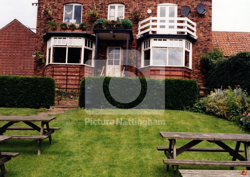 Bird in Hand Pub, Main Street, Blidworth, Nottingham, 1998