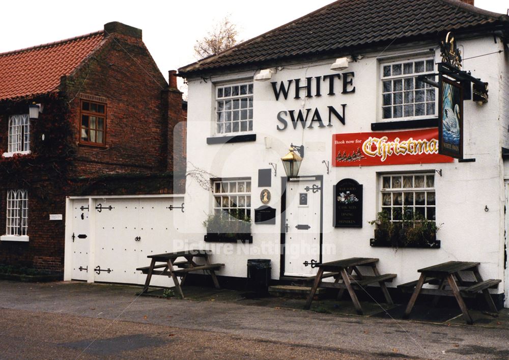 White Swan Pub, High Street, Blyth, Nottingham, 1998