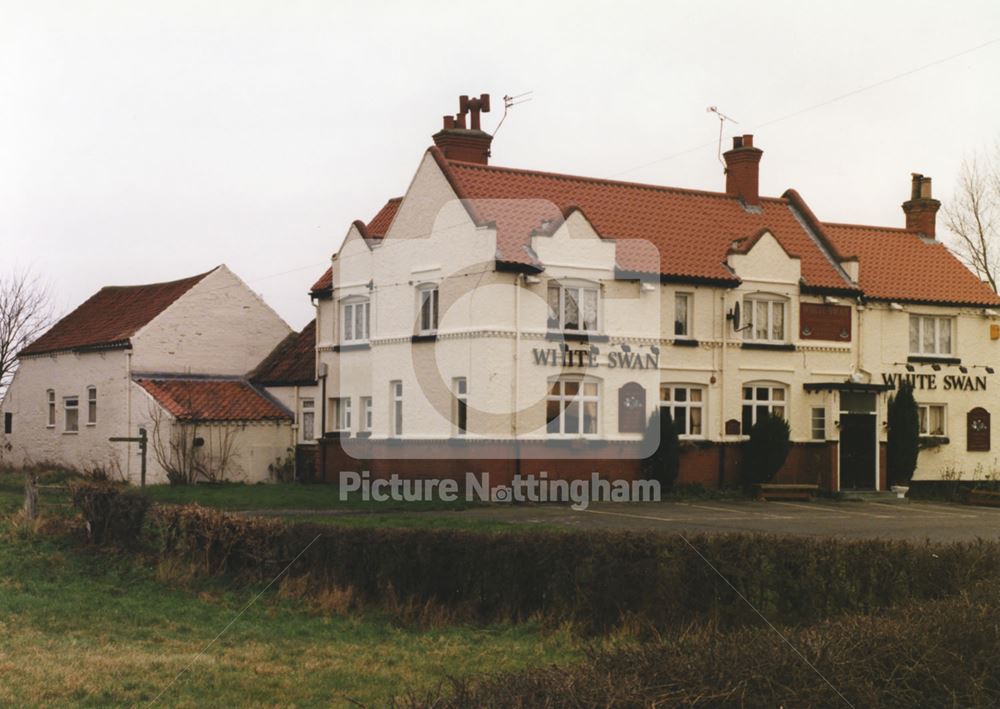 White Swan Pub, Main Street, Dunham on Trent, Nottingham, 1997