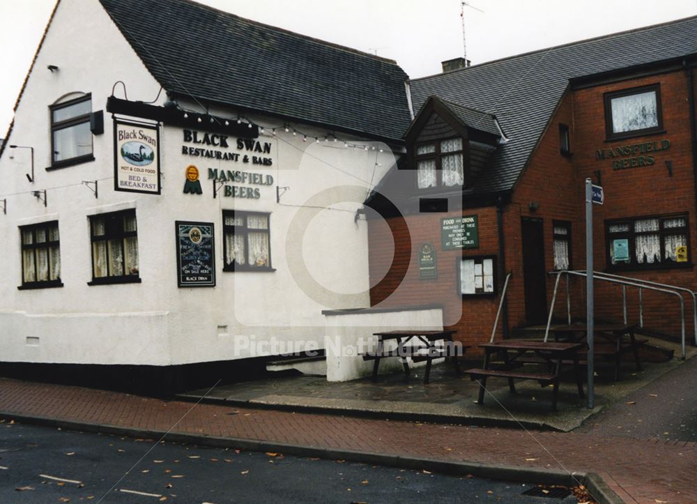 Black Swan Pub, High Street, Edwinstowe, Nottingham, 1998