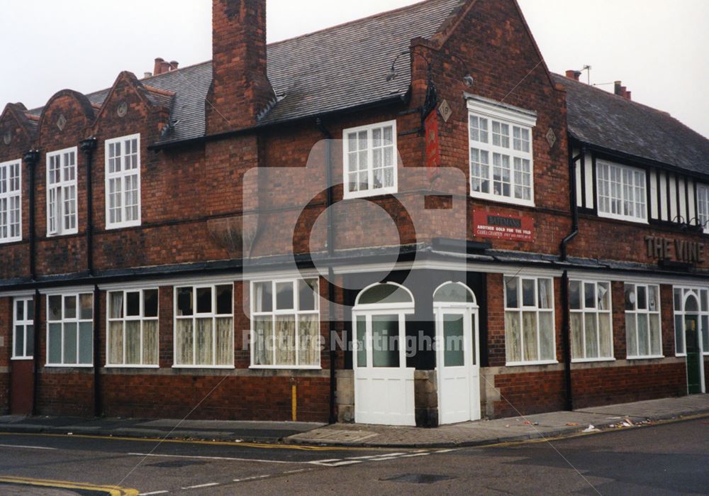 Vine Pub, Barnby Gate, Newark, Nottingham, 1998