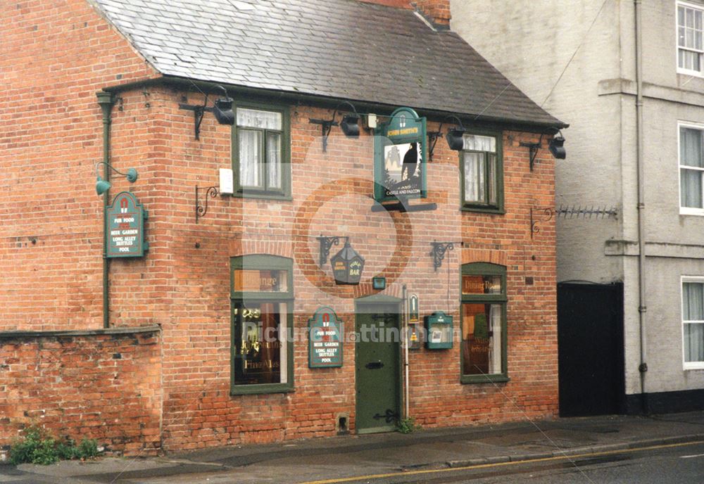 Castle and Falcon Pub, London Road, Newark, Nottingham, 1998