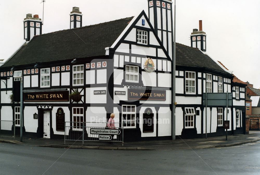 White Swan Pub, North Gate, Newark, Nottingham, 1997