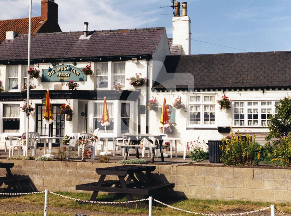 Muskham Ferry Pub, Ferry Lane, North Muskham, Nottingham, 1998