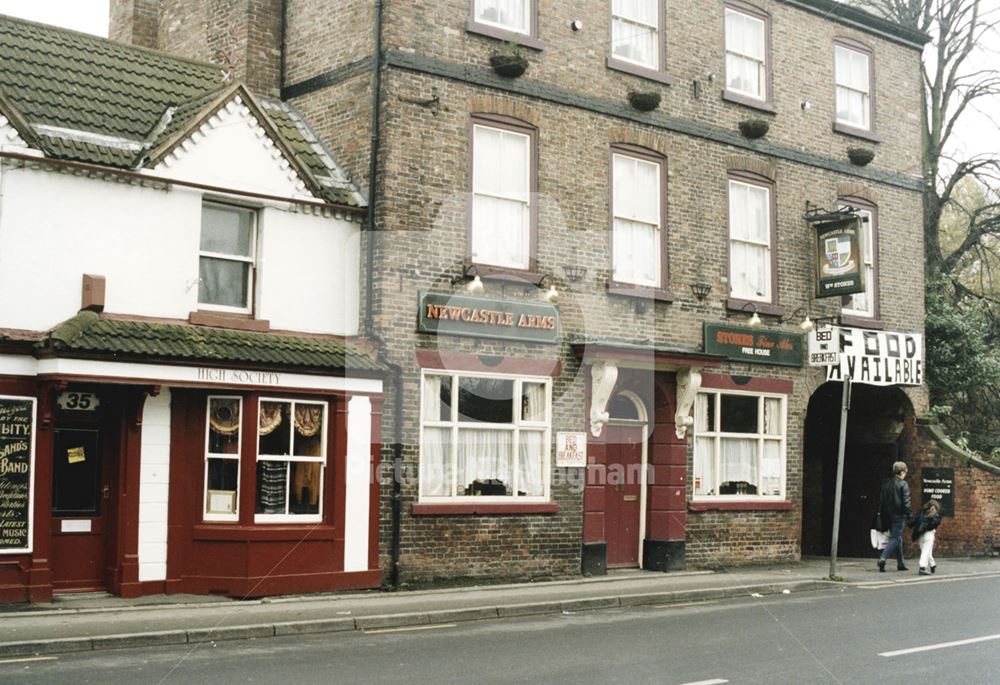 Newcastle Arms, Bridgegate, Retford, 1997