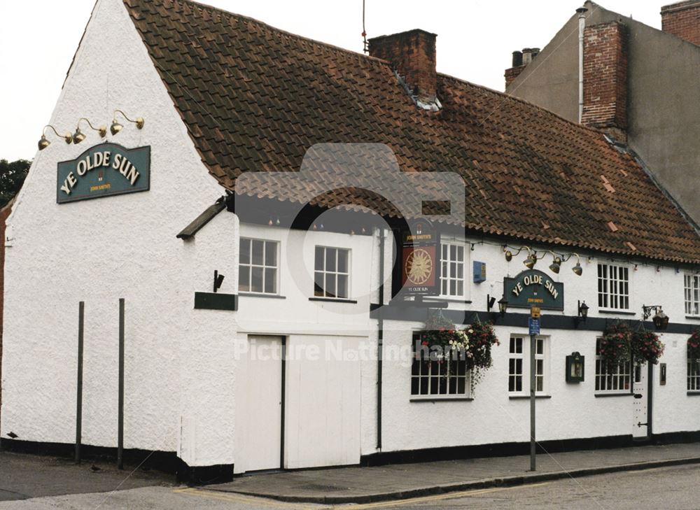 Ye Olde Sun Inn, Chapelgate, Retford, 1998