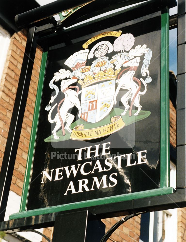 The Newcastle Arms, Station Road, Southwell, October 1998