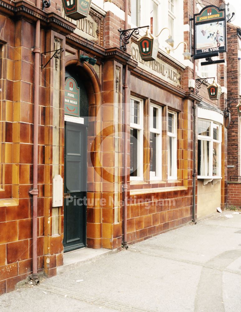 The Vine, Carlton Road, Worksop, July 1998